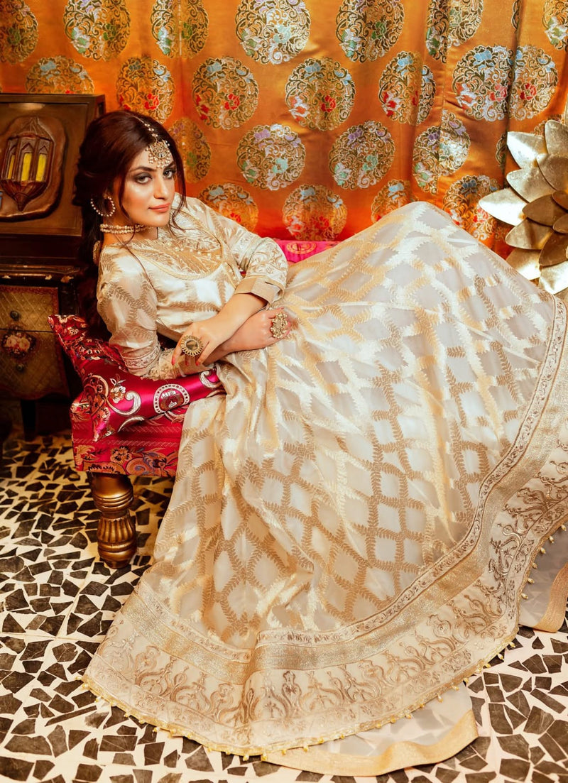 NK-11 (Gauhar Jaan)